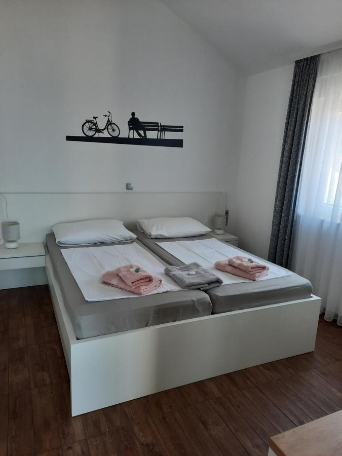 Villa Kata Ražanj Eksteriør billede