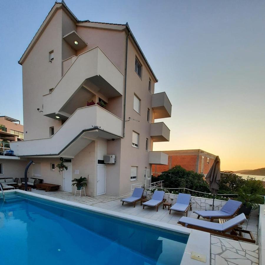 Villa Kata Ražanj Eksteriør billede